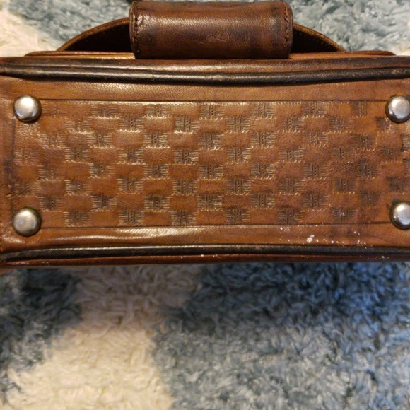 VINTAGE LEATHER PURSE - Picture 2 of 5